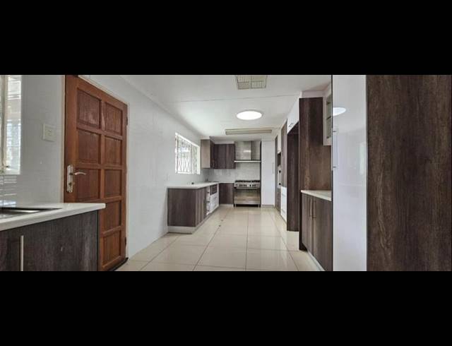 3 BEDROOM HOUSE FOR SALE IN WINCHESTER HILLS